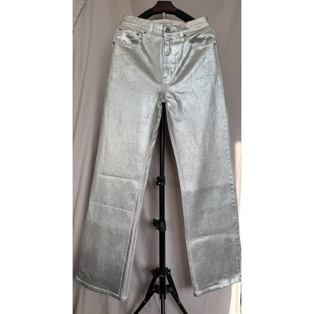 Abercrombie & Fitch 90s Relaxed High Rise Jeans Silver Metallic Foil NWT 26 2R